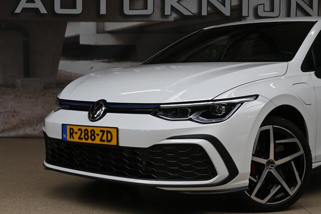 Volkswagen GOLF 1.4 eHybrid 245pk GTE | LED | Stoel & Stuur verwarming | Trekhaak | 100% (Dealer) onderhouden label