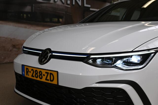 Volkswagen GOLF 1.4 eHybrid 245pk GTE | LED | Stoel & Stuur verwarming | Trekhaak | 100% (Dealer) onderhouden label