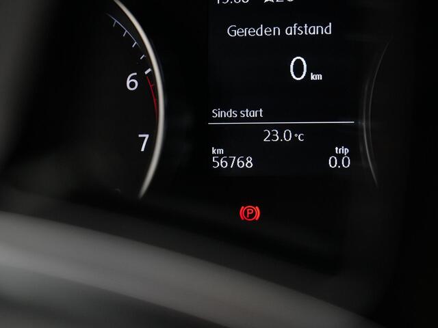 Volkswagen GOLF 1.0 TSI 110 pk Comfortline | Navigatie | Parkeersensoren voor/achter | Adaptive Cruise