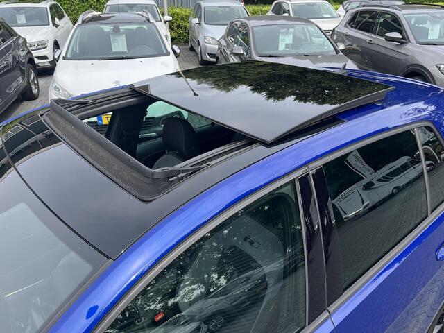 Volkswagen GOLF 1.5 TSi DSG Highline Business R-line | PANORAMADAK | CAMERA | NAV. | DIG. DASHB. |
