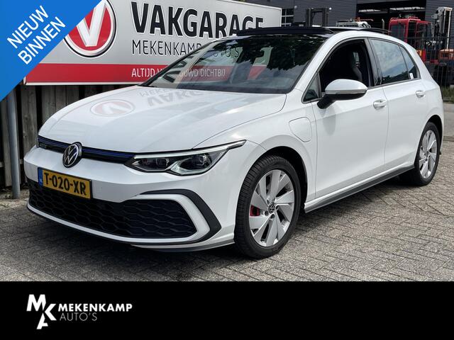 Volkswagen GOLF 1.4 eHybrid GTE 17"/IQ Light/Panoramadak/Adaptieve cruise/HUD/Trekhaak/Stoel + stuurverwarming/Lane + Travel assist/Camera/Apple Carplay & Android auto/PDC v+a