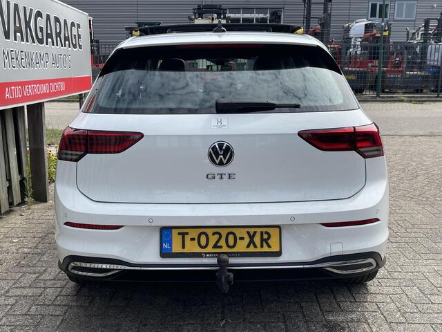 Volkswagen GOLF 1.4 eHybrid GTE 17"/IQ Light/Panoramadak/Adaptieve cruise/HUD/Trekhaak/Stoel + stuurverwarming/Lane + Travel assist/Camera/Apple Carplay & Android auto/PDC v+a