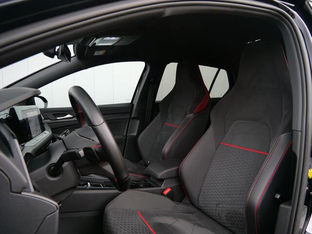 Volkswagen GOLF GTI 2.0 TSI Clubsport 300 Pk Automaat Harman/Kardon / Apple Carplay