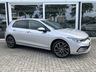 volkswagen-golf-1.0-tsi-life-50--de