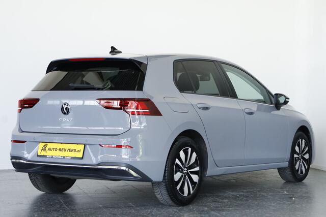 Volkswagen GOLF 1.5 TSI Goal / Navi / Travel assist / Carplay / DAB / LED