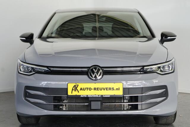 Volkswagen GOLF 1.5 TSI Goal / Navi / Travel assist / Carplay / DAB / LED