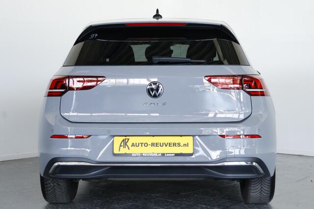 Volkswagen GOLF 1.5 TSI Goal / Navi / Travel assist / Carplay / DAB / LED