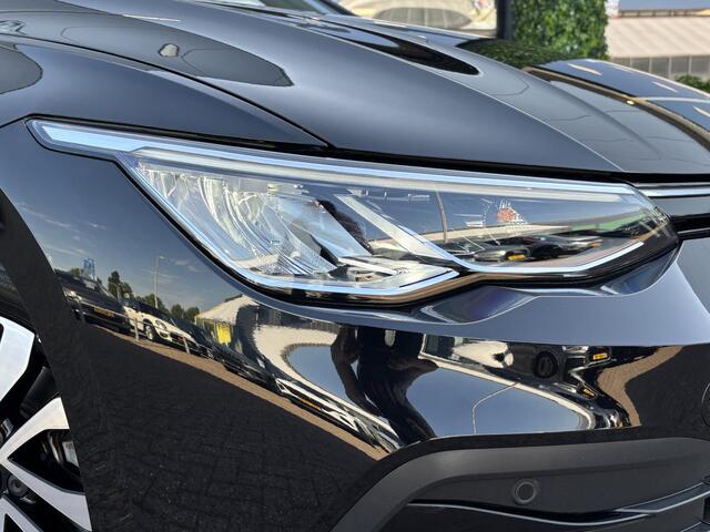 Volkswagen GOLF 1.0 eTSI DSG Active | Drive Assist | Ambient | Carplay