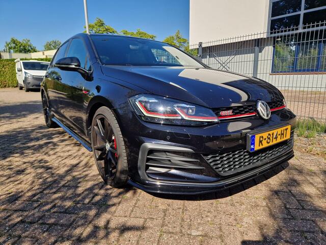 Volkswagen GOLF 2.0 TSI GTI TCR