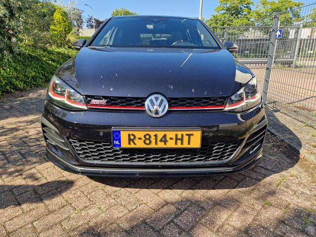 Volkswagen GOLF 2.0 TSI GTI TCR