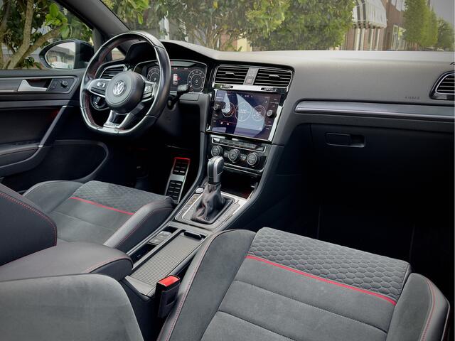 Volkswagen GOLF 2.0 GTI AUT6 PERFORMANCE 245PK PANODAK NAVI DIGI-DASH AIRCO LED LMV PDC