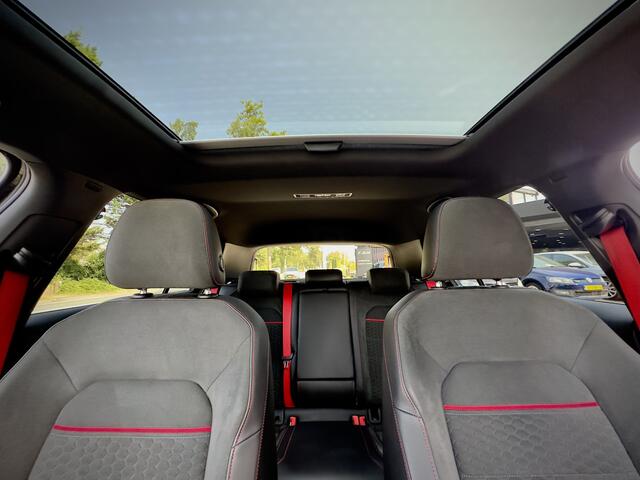 Volkswagen GOLF 2.0 GTI AUT6 PERFORMANCE 245PK PANODAK NAVI DIGI-DASH AIRCO LED LMV PDC