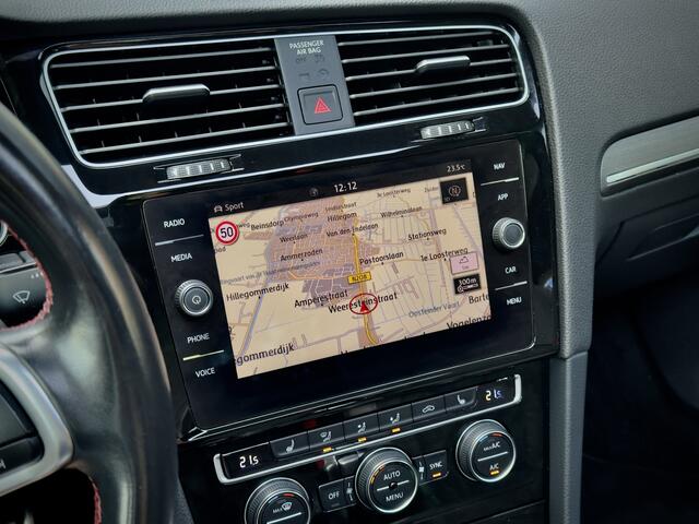 Volkswagen GOLF 2.0 GTI AUT6 PERFORMANCE 245PK PANODAK NAVI DIGI-DASH AIRCO LED LMV PDC