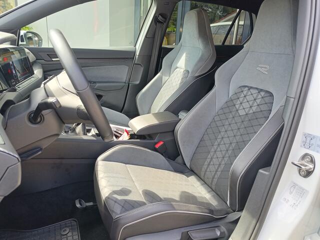 Volkswagen GOLF R-Line 1.5 TSI 150 pk | Trekhaak afneembaar | Side Assist | Stoel- en stuurverwarming | LED Plus | ACC | Camera