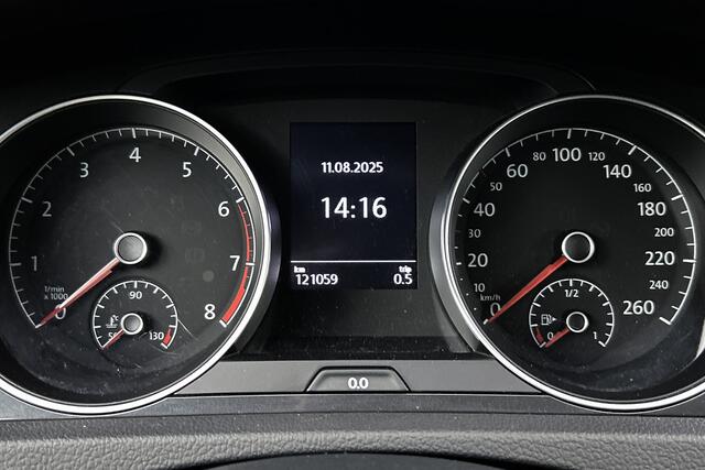 Volkswagen GOLF 1.5 TSI Comfortline Business | Camera | Apple Carplay | Adaptieve cruise control