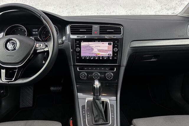 Volkswagen GOLF 1.5 TSI Comfortline Business | Camera | Apple Carplay | Adaptieve cruise control