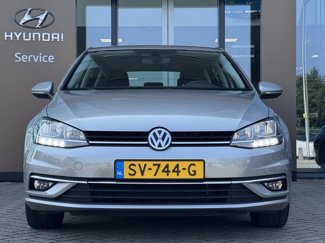 Volkswagen GOLF 1.0 TSI Comfortline 110pk | Navigatie | Trekhaak