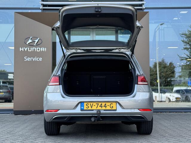 Volkswagen GOLF 1.0 TSI Comfortline 110pk | Navigatie | Trekhaak