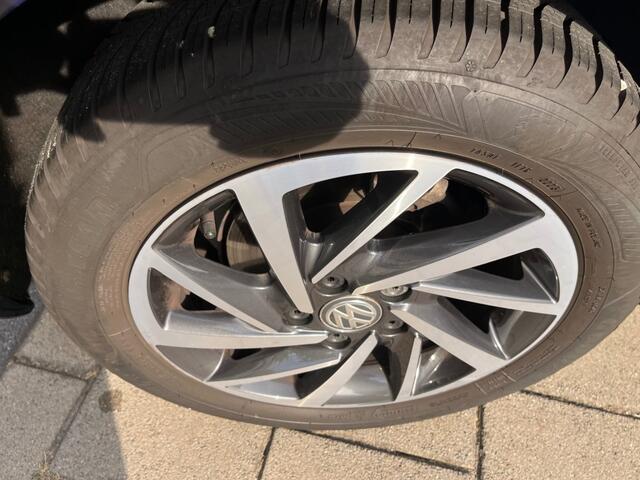 Volkswagen GOLF 1.2 TSI HIGHL BNS SPORTVAN