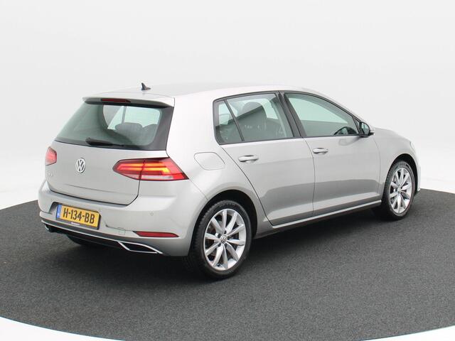 Volkswagen GOLF 1.5 TSi 150 Pk Automaat Highline | Adaptive Cruise | Climate Control | Carplay | LED | Sensoren | Navigatiesysteem | 17 Inch