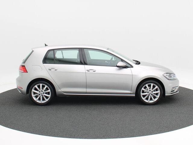 Volkswagen GOLF 1.5 TSi 150 Pk Automaat Highline | Adaptive Cruise | Climate Control | Carplay | LED | Sensoren | Navigatiesysteem | 17 Inch