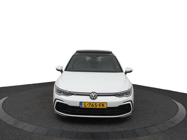 Volkswagen GOLF 1.5 eTSI R-Line Business | Panoramadak | Parkeercamera | Navigatie