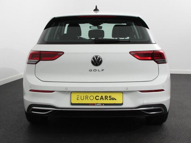 Volkswagen GOLF 1.5 TSI 150pk Style Volkswagen Golf 1.5 eTSI 150pk Style | Navigatie | Climate Control | DAB | Digitale Cockpit | Keyless Start | Lichtmetalen velgen 17" | Parkeer Sensoren | Stoelverwarming