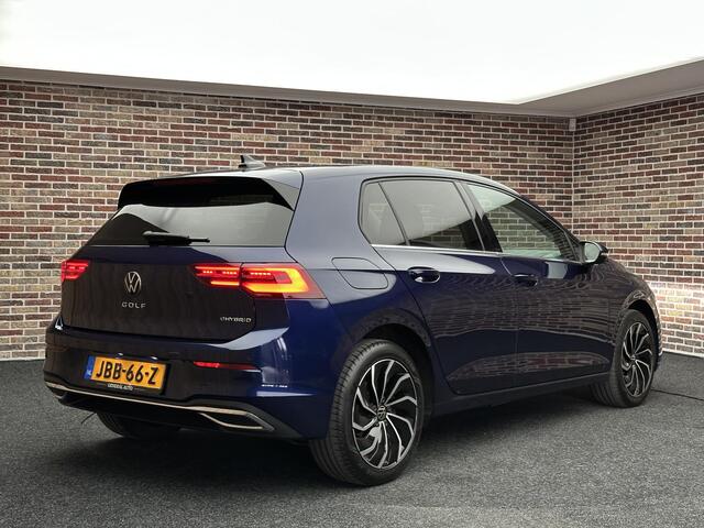 Volkswagen GOLF 1.4 eHybrid Style | IQ Light| Memory| CarPlay| Sfeer|