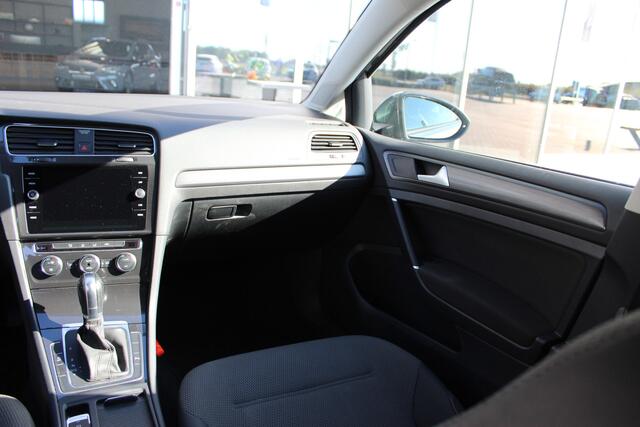 Volkswagen GOLF 1.0 TSI Comfortline | Carplay | Automaat | Navi |