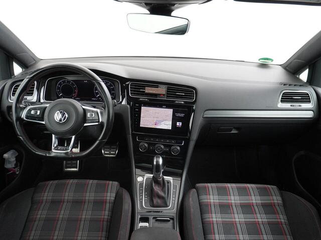 Volkswagen GOLF 2.0 TSI GTI Performance