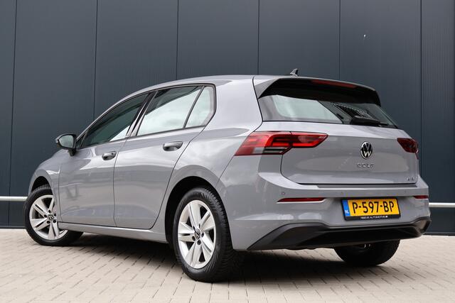 Volkswagen GOLF 1.0 eTSI Life Automaat | Virtual Cockpit | Carplay | LED | Adaptive Cruise | Moonstone Grey | Sfeerverlichting