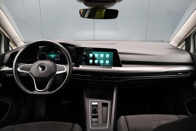 Volkswagen GOLF 1.5 eTSI 150pk Style Automaat | Stoelverwarming | Virtual Cockpit | LED | ACC | Velours