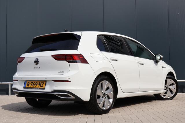 Volkswagen GOLF 1.5 eTSI 150pk Style Automaat | Stoelverwarming | Virtual Cockpit | LED | ACC | Velours