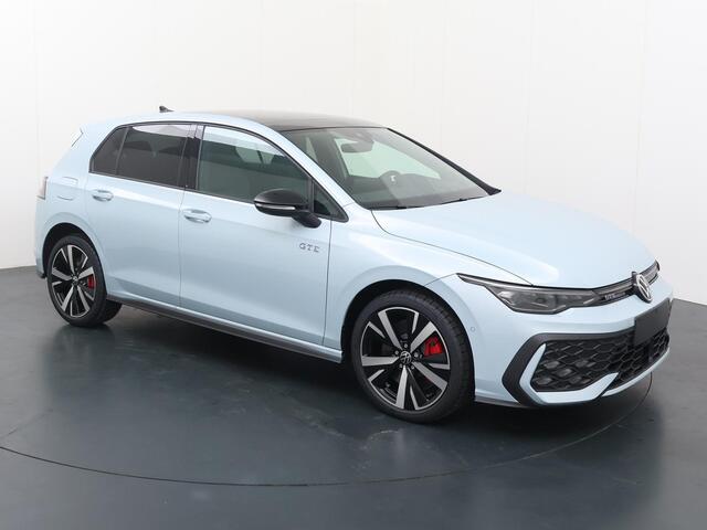 Volkswagen GOLF 8 GTE 1.5 eHybrid 200 kW / 272 pk Hatchback 6 versn. DSG | Black Style | Panoramadak |