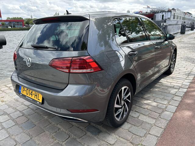 Volkswagen GOLF 1.0 TSI Comfortline Business Sond uitvoering Apply carplay