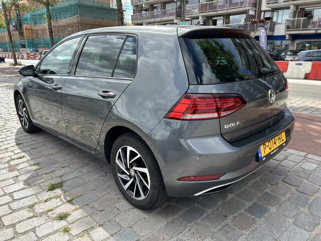 Volkswagen GOLF 1.0 TSI Comfortline Business Sond uitvoering Apply carplay