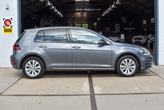 Volkswagen GOLF 1.0 TSI Comfortline *Pano | Digital Dash | LED | Blindspot | ACC | Navi | Stoelverwarming | Achteruitrijcamera | Apple Carplay*