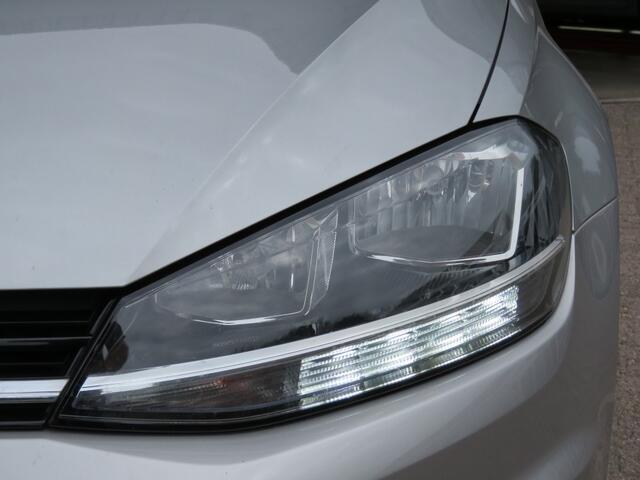 Volkswagen GOLF 1.0 TSI COMFORTLINE / Trekhaak / Navi / Adap.cruise / Clima