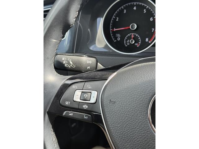 Volkswagen GOLF 1.5 TSI Highline