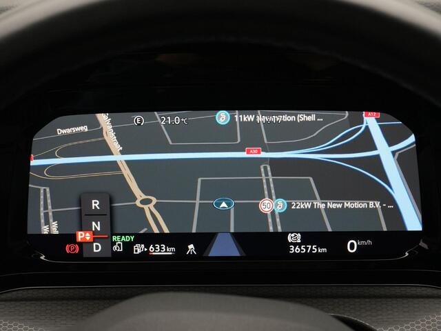 Volkswagen GOLF 1.4 eHybrid 245 pk DSG GTE | Full LED koplampen | Achteruitrijcamera | Stoelverwarming | 17 inch