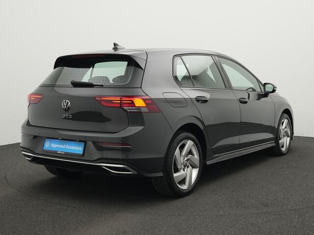 Volkswagen GOLF 1.4 eHybrid 245 pk DSG GTE | Full LED koplampen | Achteruitrijcamera | Stoelverwarming | 17 inch