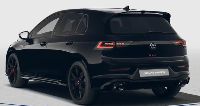 Volkswagen GOLF GTI Clubsport "Wordt verwacht" 2.0 TSI 300pk DSG Automaat Akrapovic, Panoramadak, Black Style, Harman Kardon audio, Adaptive cruise control, LED matrix koplampen, 360 camera