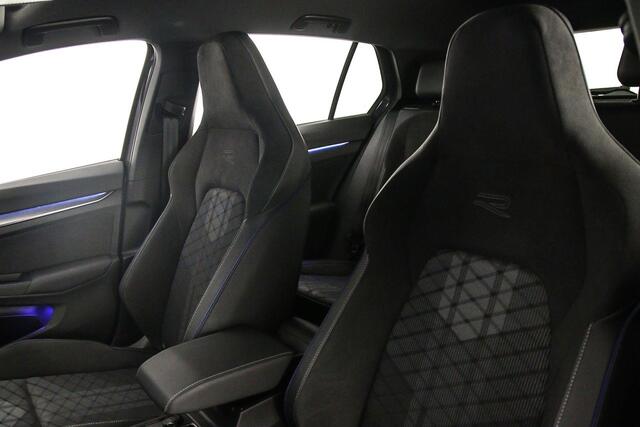 Volkswagen GOLF R-Line Edition 1.5 eTSI 150pk DSG Automaat Adaptive cruise control, Achteruitrijcamera, Navigatie, LED koplampen, Stuurwiel verwarmd, Parkeersensoren, Stoelverwarming