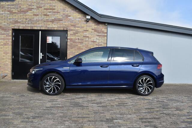 Volkswagen GOLF 1.5 TSI STYLE, Xenon, ACC, Alcantara, Apple Carplay