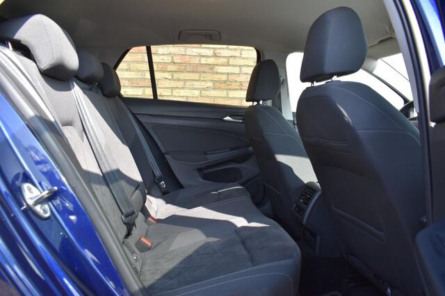 Volkswagen GOLF 1.5 TSI STYLE, Xenon, ACC, Alcantara, Apple Carplay