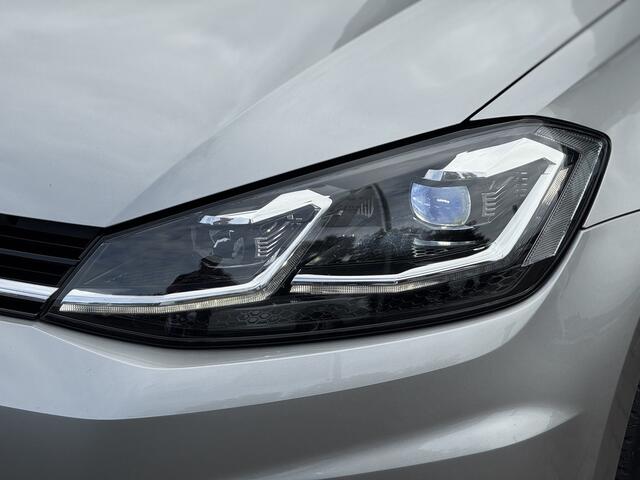 Volkswagen GOLF Variant 1.4 TSI Highline Business R Trekhaak | Camera | ACC | Pano | LED