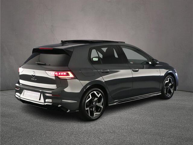 Volkswagen GOLF R-Line Edition 1.5 eTSI 150pk DSG Automaat Harman Kardon audio, Panoramadak, LED matrix koplampen, Adaptive cruise control, Achteruitrijcamera, Navigatie