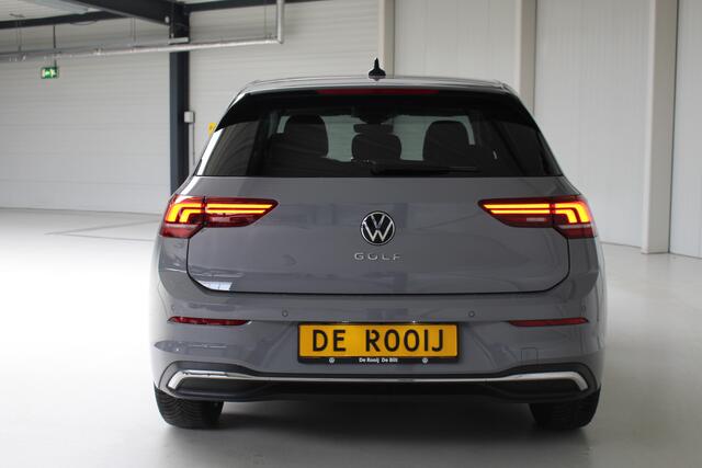 Volkswagen GOLF 1.5 TSI Life Goal Edition Navigatie | Stoel en stuurverwarming | Dodehoek assistent