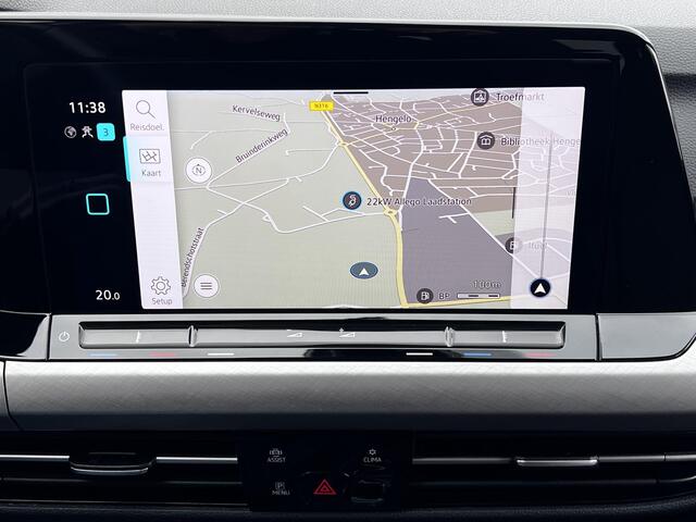 Volkswagen GOLF Variant 1.5 eTSI Life Business Automaat / Trekgewicht 1.400 kg / Navigatie / Digitaal dashboard / Climate control / Navigatie / Apple Carplay Android /