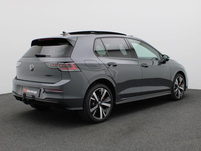 Volkswagen GOLF 1.5 eHybrid GTE 272PK DSG Trekhaak wegklapbaar, Head-up Display, Panoramadak, Area View, 18" Catania LMV, Adaptive Cruise Control, Black Style, Winterpakket, Navigatie